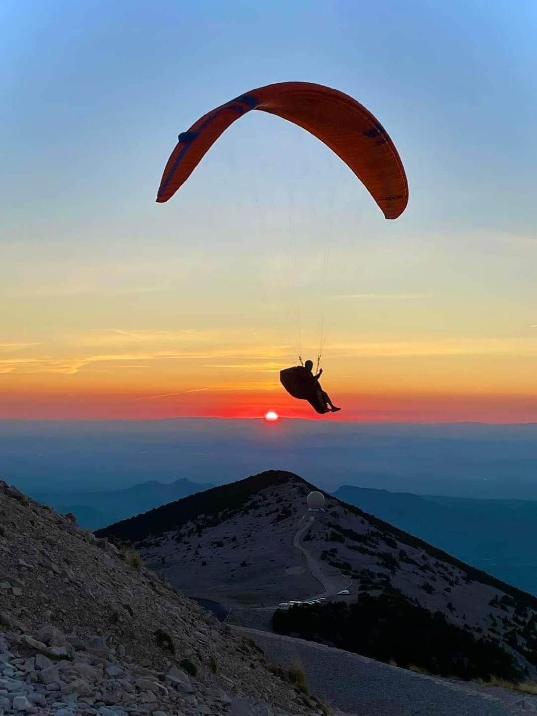 Entre Ventoux Et Luberon Chambre D'Hote Сол-де-Воклюз Екстериор снимка
